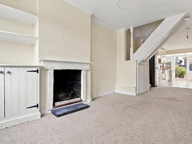 House for rent in Clewer Village, Windsor