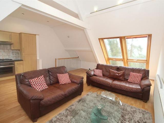 House for rent in Senghenydd, Wales