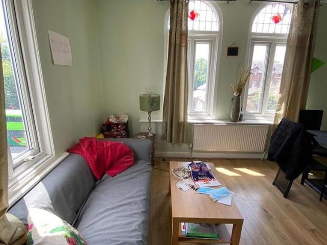 House for rent in Newton Wood, Greenheys