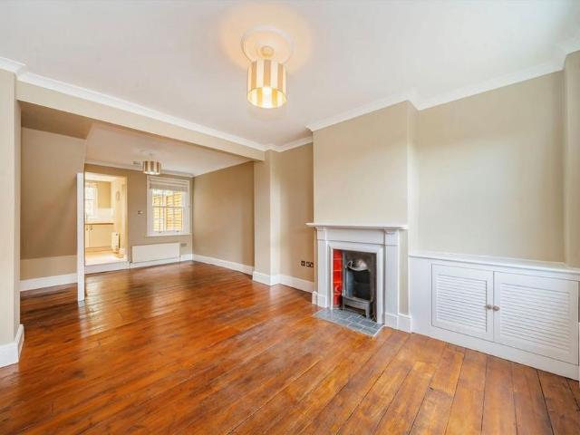 House for rent in Harrow on the Hill, Greater London