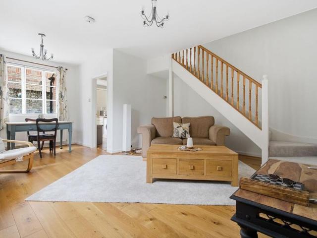 House for rent in Clewer Village, Windsor
