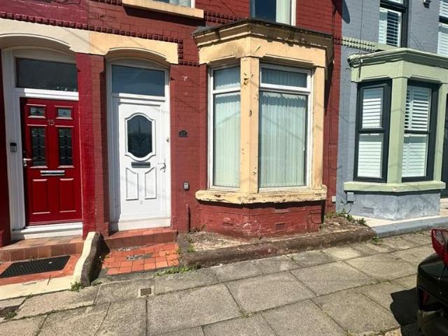 House for rent in Calderstones