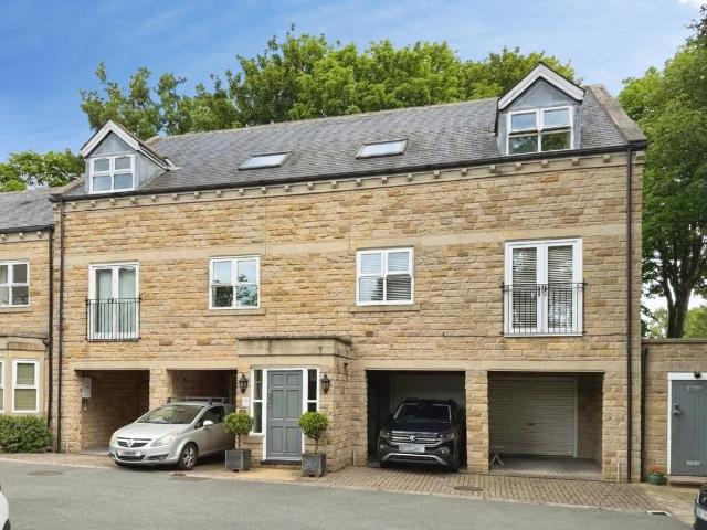 Flat for rent in Pudsey, West Yorkshire