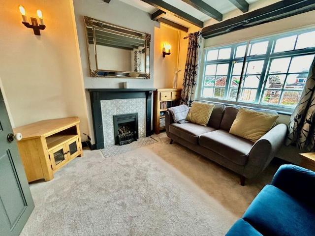 House for rent in Whitnash, Green Close