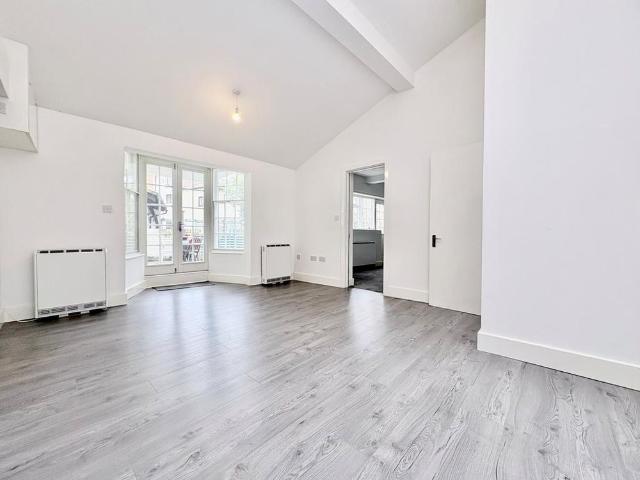 House for rent in Kings Hill, East Hertfordshire