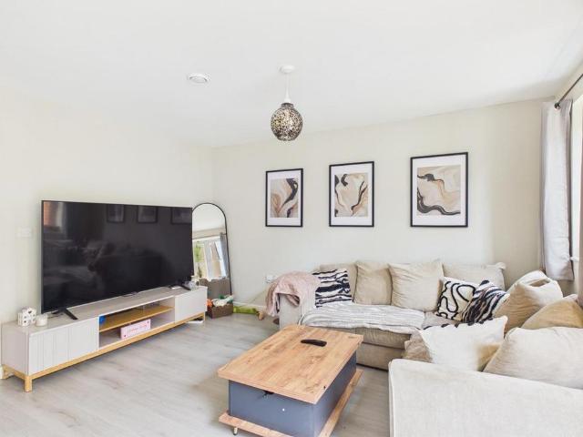 House for rent in Priors Hall Park, Weldon