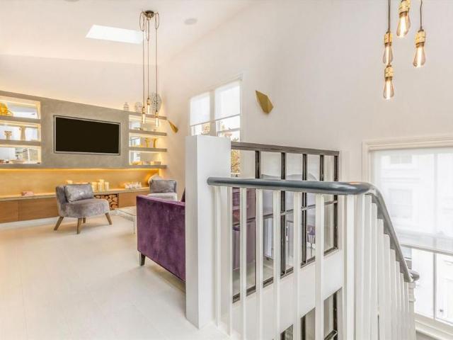 House for rent in North Kensington, Greater London
