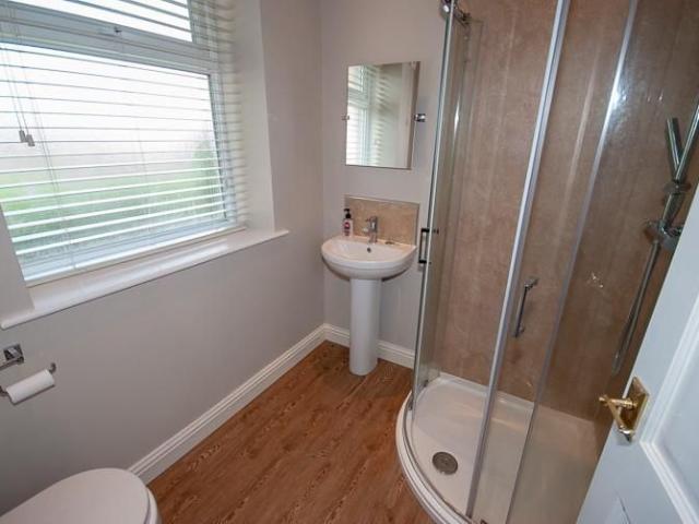 House for rent in Charlesworth, East Midlands
