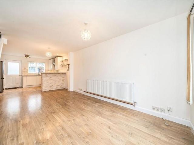House for rent in London Borough of Hounslow, Greater London