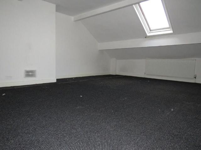 House for rent in Ovenden, Halifax