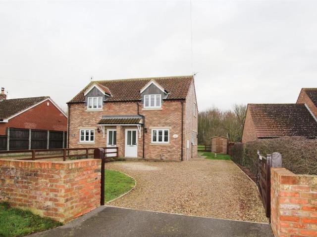 House for rent in Barugh (Great and Little), North Yorkshire