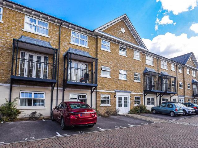 House for rent in Cowley Marsh, The Slade