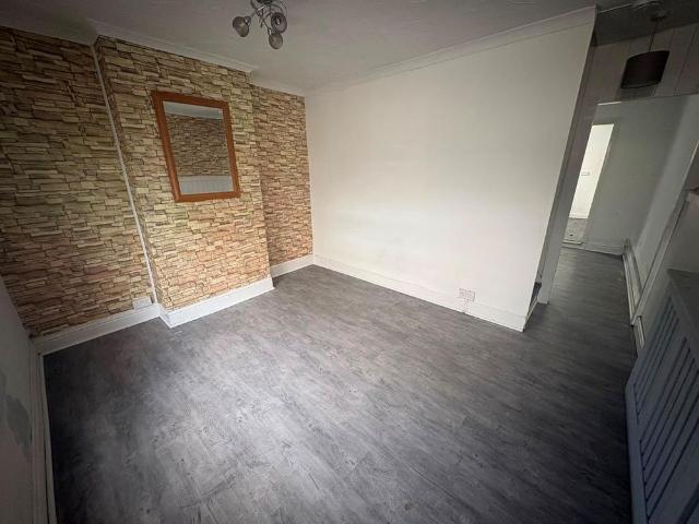 House for rent in Clarendon, Ash