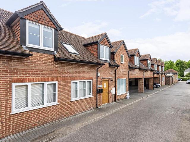 House for rent in Westborough, Surrey