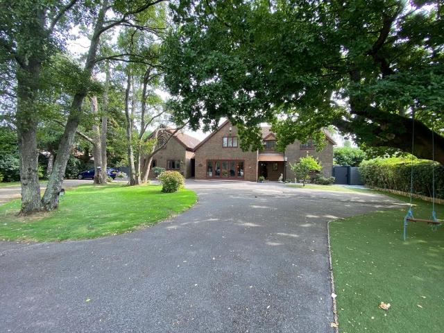 House for rent in Burton and Winkton, Burton