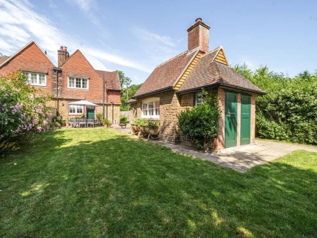 House for rent in Wormley, Fole