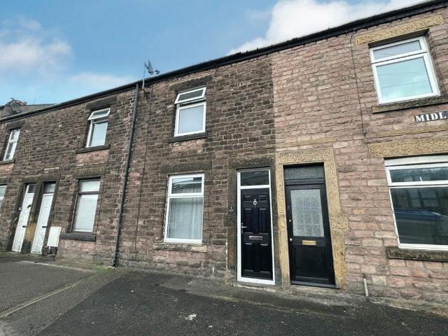 House for rent in Charlesworth, East Midlands