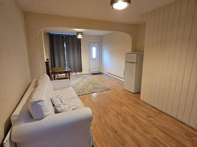 House for rent in Seven Kings, Greater London