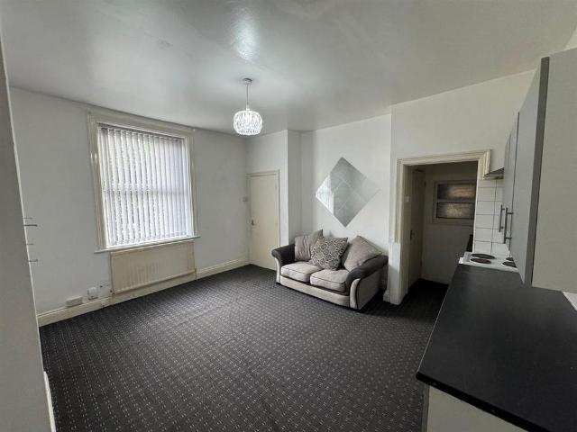 House for rent in Huddersfield, West Yorkshire