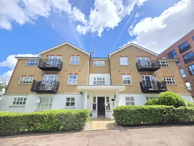 House for rent in Southgate, Greater London
