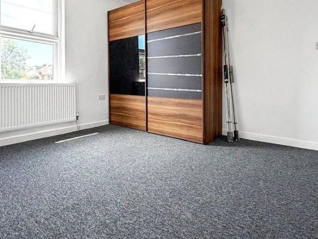 House for rent in Grove Park, Oad Street