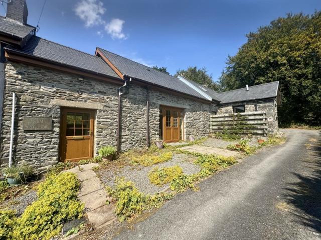 House for rent in Ystrad Fflur, Ffair-rhos