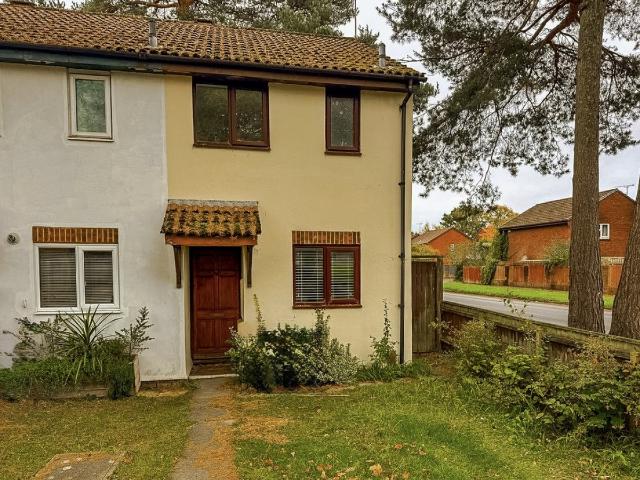 House for rent in Creekmoor, Poole