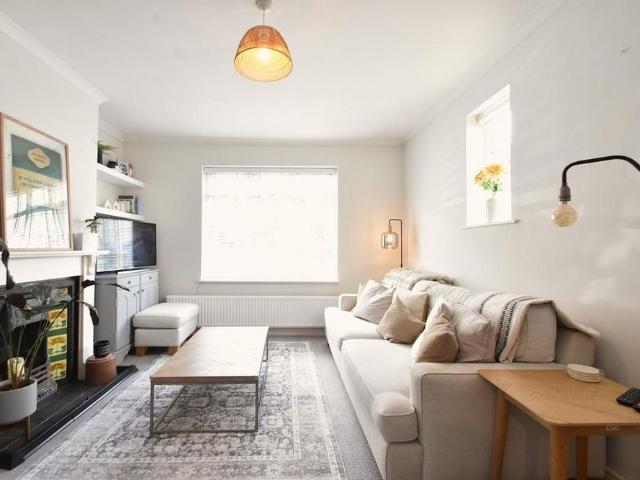 House for rent in Ashley Park, Surrey