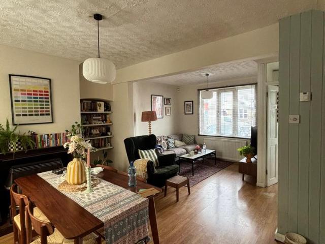 House for rent in Thames View, Greater London