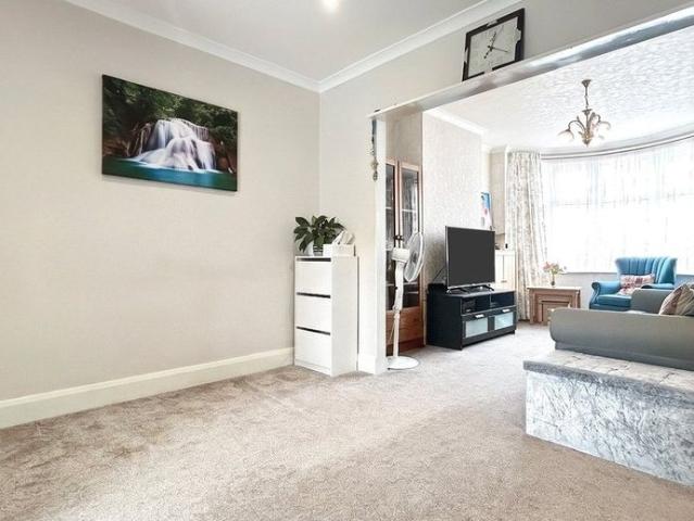 House for rent in Blackfen, Greater London