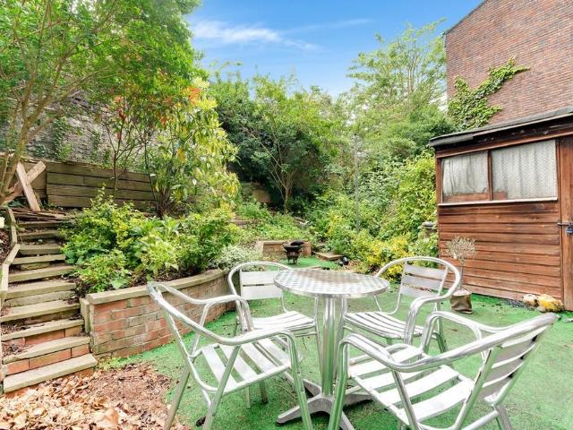 House for rent in Barnsbury, Greater London