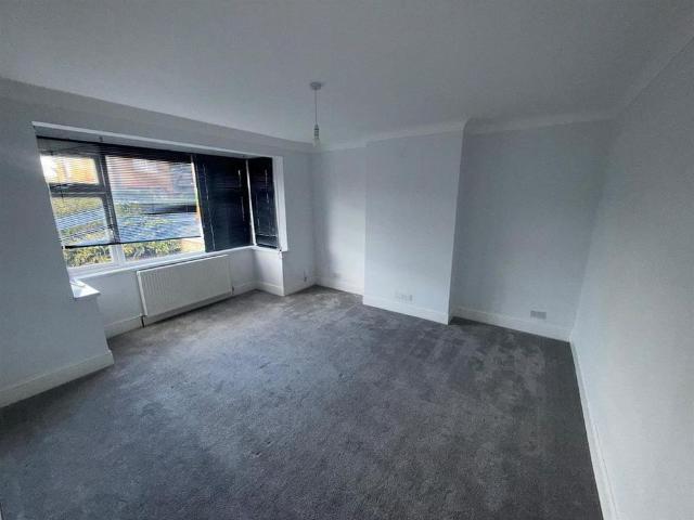 House for rent in Lower Halliford, Surrey