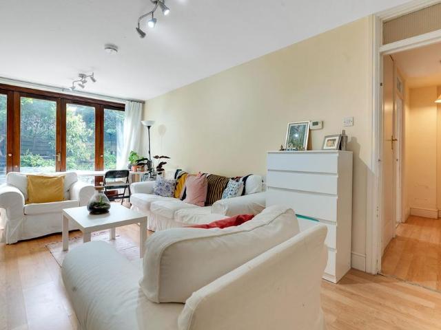 House for rent in Barnsbury, Greater London