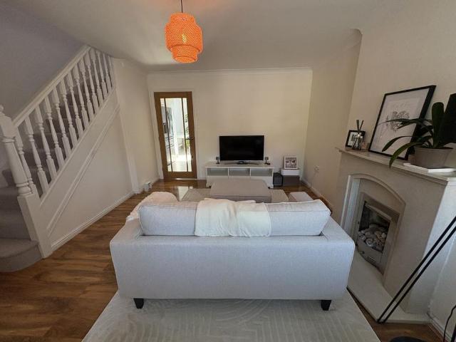 House for rent in Deysbrook, Calderstones
