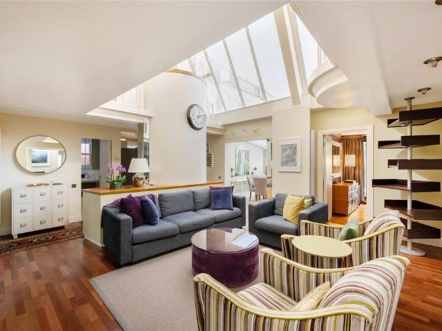 House for rent in Kensington, Greater London