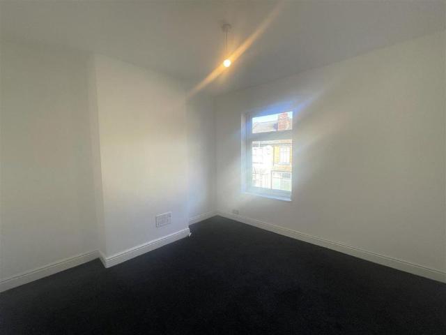 House for rent in Burslem, Stoke-on-Trent