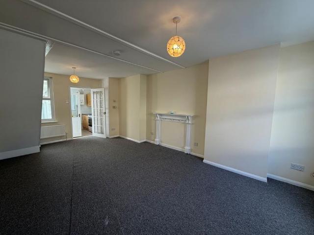 House for rent in Tower Hamlets, Ash