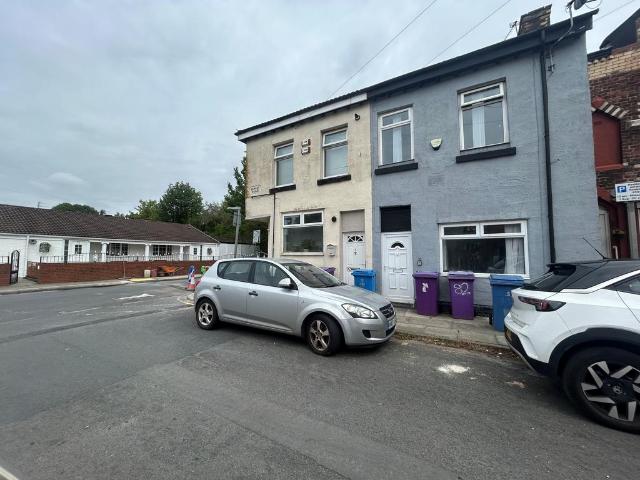House for rent in Calderstones