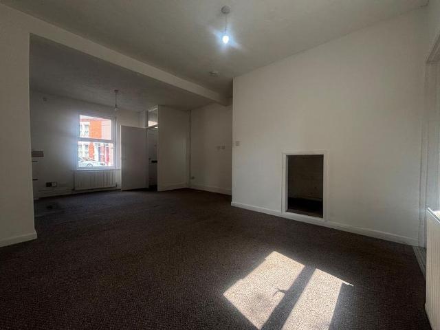 House for rent in Semilong, Northampton