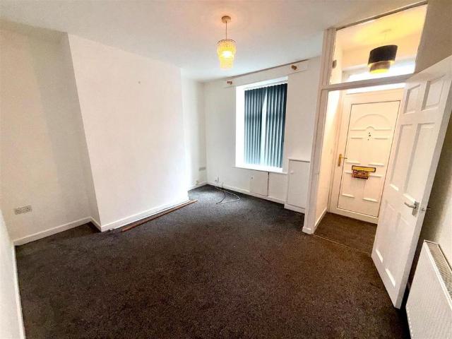House for rent in Pontlottyn, Wales