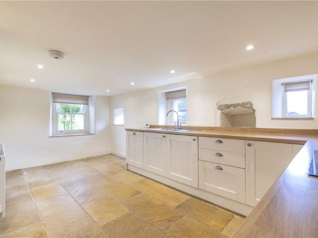 House for rent in Ben Rhydding, Bradford
