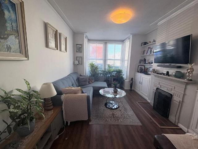 House for rent in Roselands, Eastbourne