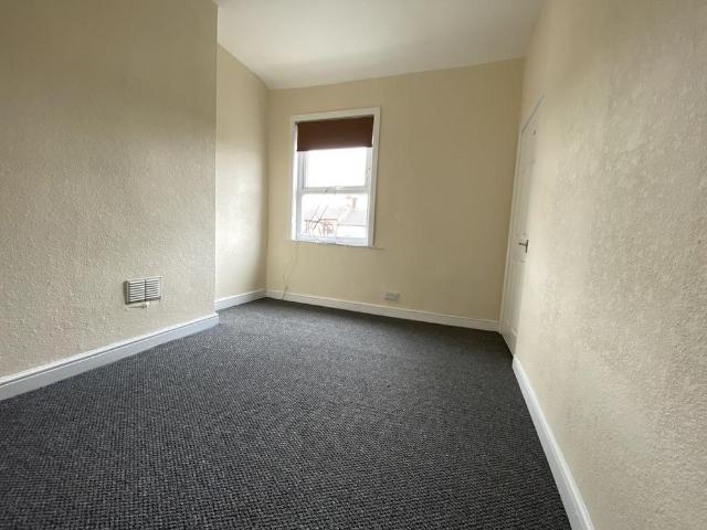 House for rent in Cowley Hill, St Helens
