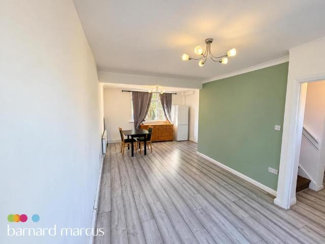 House for rent in London Borough of Hounslow, Greater London