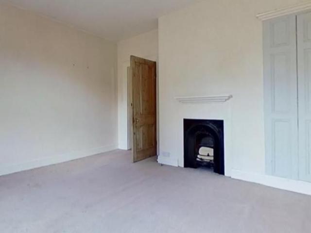 House for rent in Eightlands, Dewsbury