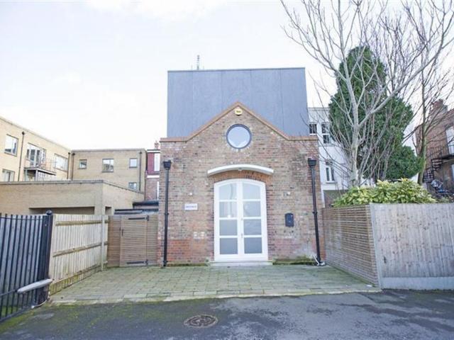 House for rent in Golders Green, Greater London