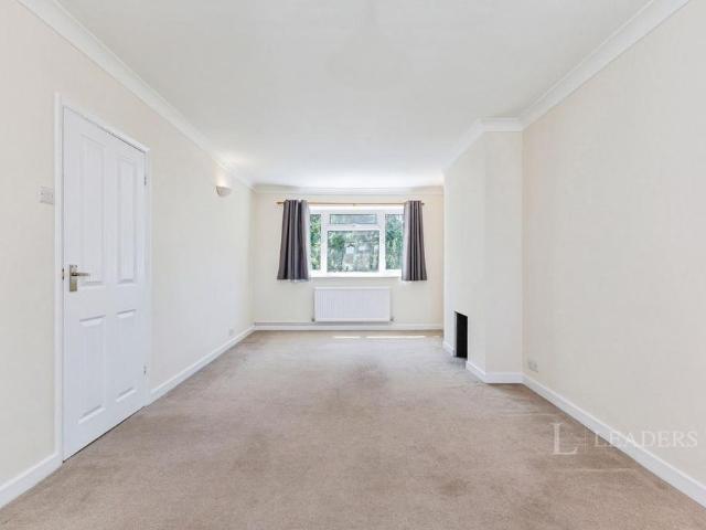 House for rent in The Wells, Surrey