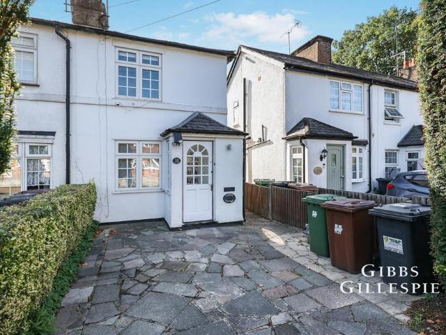 House for rent in Bushey Heath, Hertfordshire