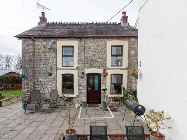 Apartment for rent in Brynaman Uchaf, Brynamman