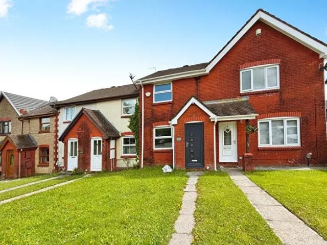 Apartment for rent in Nangreaves, Wales